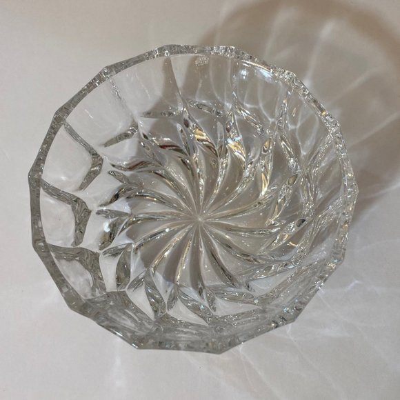 Vintage Action Industries 1981 Glass Sugar & Creamer Set - Picture 4 of 12